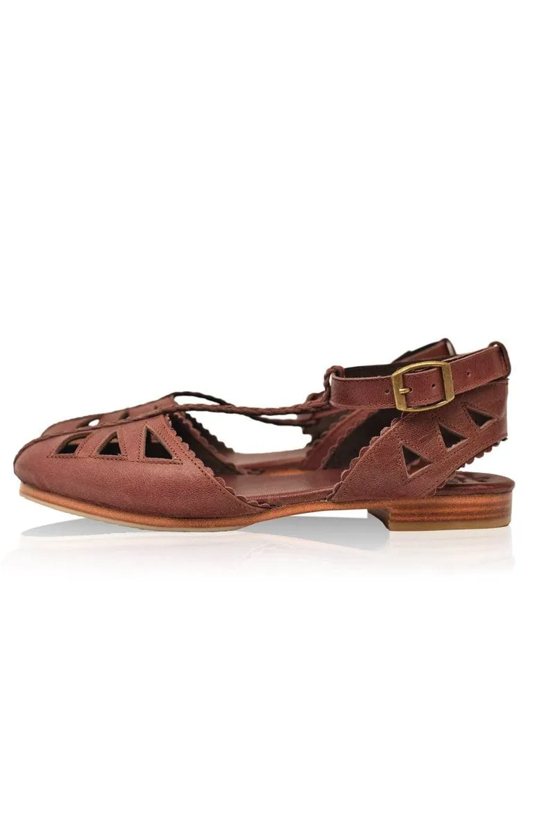 Bounty T-strap Leather Sandals in Vintage Brown