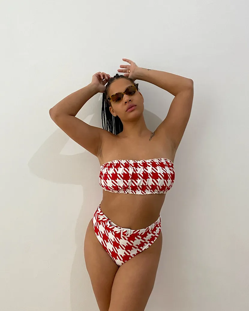 Scrunchie Oversized Houndstooth Bandeau Bikini Top | Cherry Red White